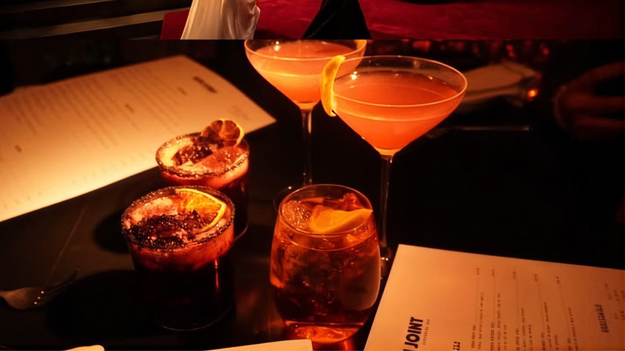 Cocktails at an evening reception.